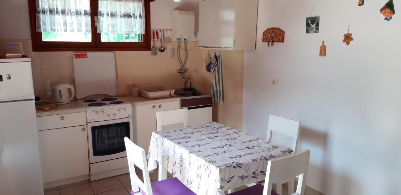 Holiday Home Oleander Zaboric Exterior foto
